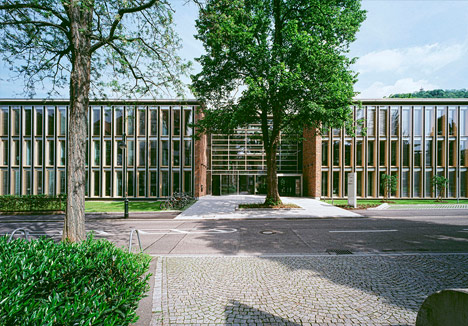 Landratsamt I Freiburg I 2004